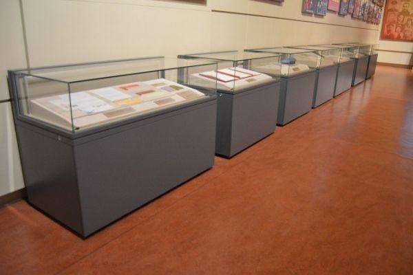 高档博物馆展柜和一般博物馆展柜的价格区别(图1) 高档博物馆展柜和一般博物馆展柜的价格区别(图1)