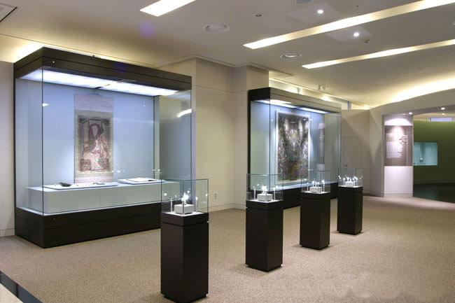 博物馆展柜的高度设计理念(图1) 博物馆展柜的高度设计理念(图1)