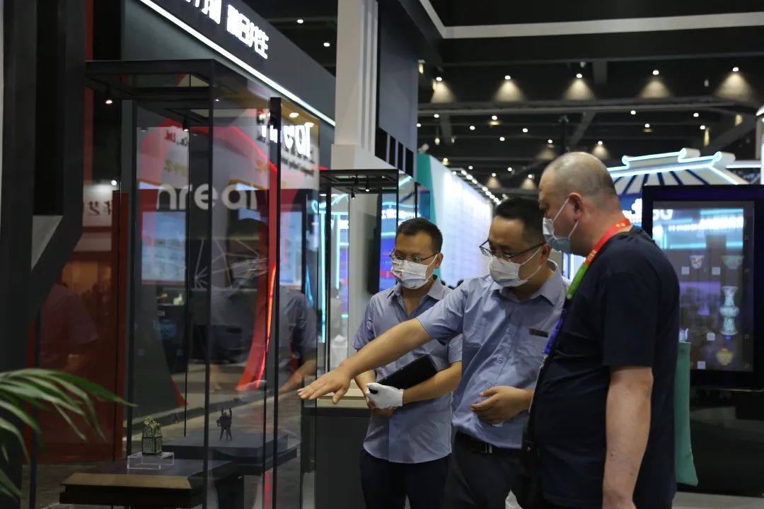 数字结合展柜 | 文物裸眼3D展示平台荣获十佳文博技术产品及服务优秀奖!(图12) 数字结合展柜 | 文物裸眼3D展示平台荣获十佳文博技术产品及服务优秀奖!(图12)